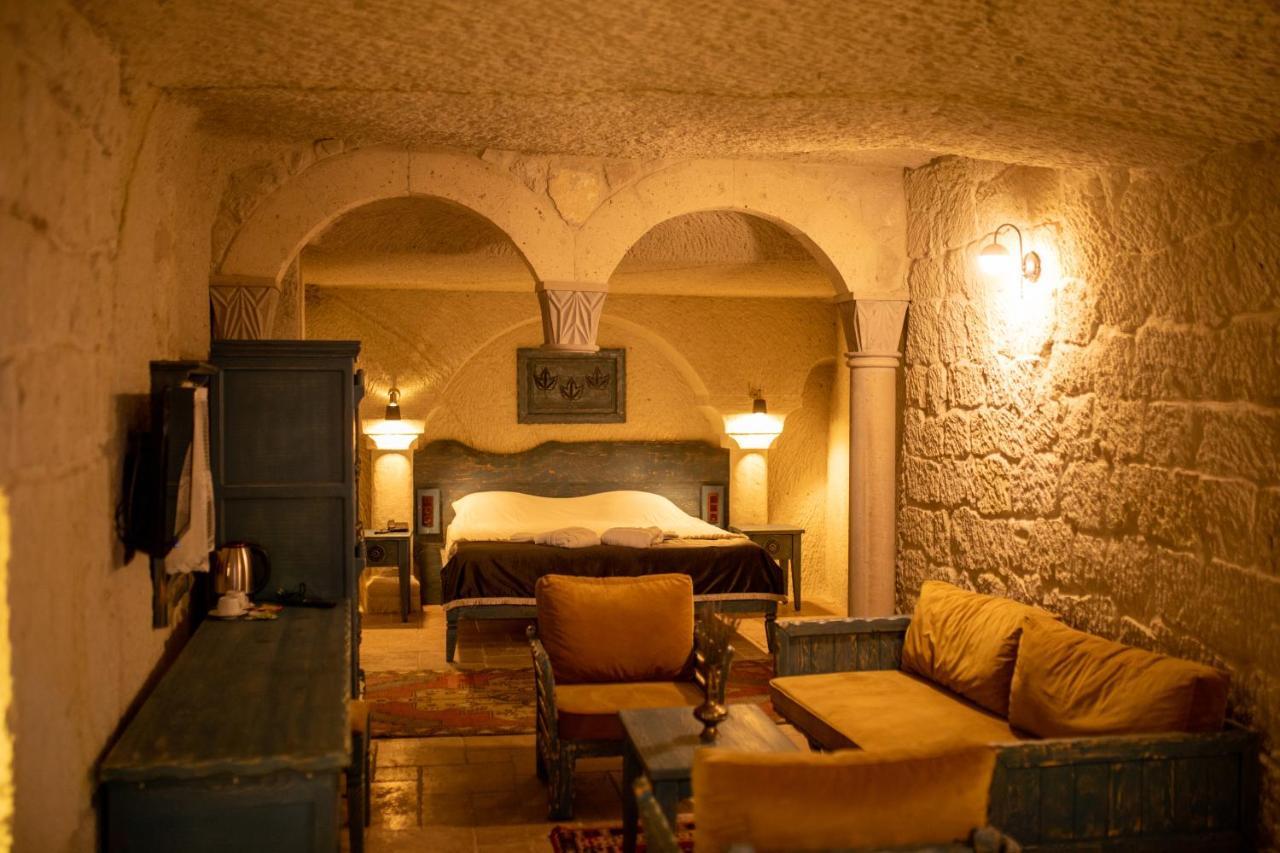 Pome Granate Cave *
